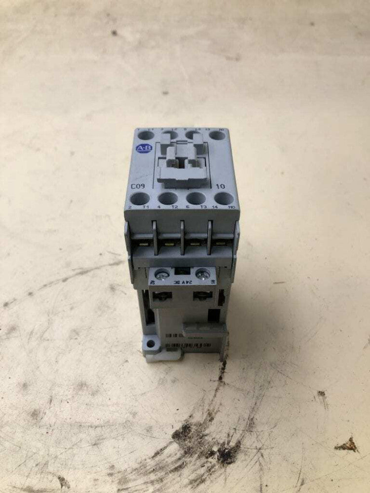 ALLEN-BRADLEY C09 CONTACTOR, 100-C09Z*10 25A 600V / 24V Coil