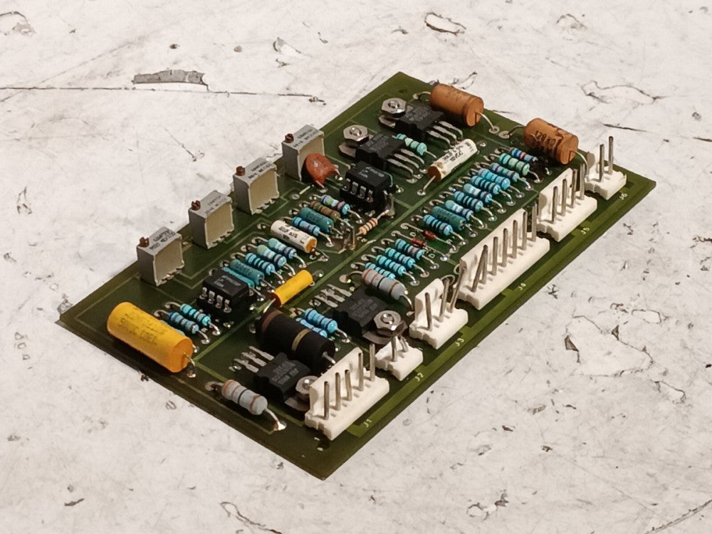 Moog 121-135 Hydraulic Servo Controller Amplifier Circuit Board, Used