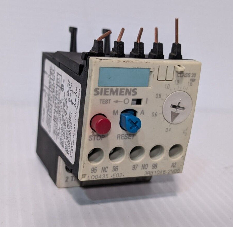 Siemens 3RB1016-2NB0 Solid State Screw Terminal Overload Relay, 15A, 600VAC