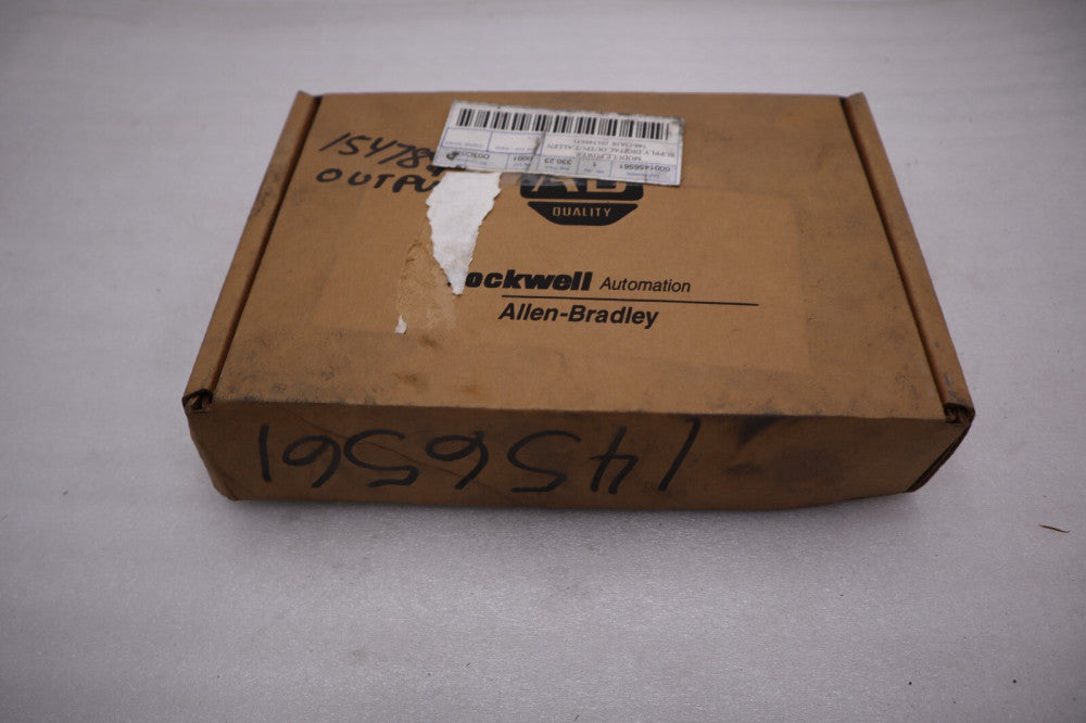 NEW Allen Bradley 1746-OB16/D SLC 500 16-Channel 24VDC Output Module STOCK H455
