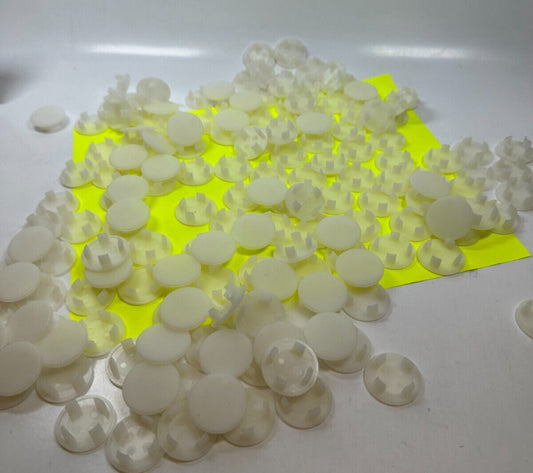 22mm id - Head od. 28mm Plastic Snap In Panel Plugs Off-white (Bag of 160+) NEW