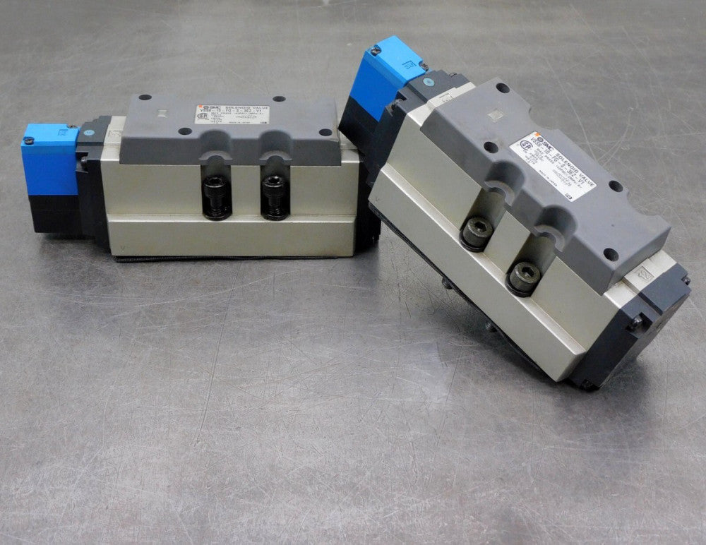 SMC VSS8-10-FG-S-3EZ-V1 Pneumatic Solenoid Valve 142 PSI 24 VDC Lot of Two (2)