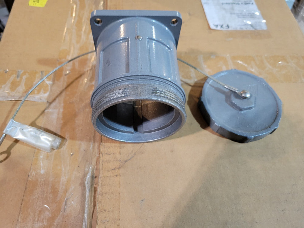 Thomas & Betts (Russellstoll) 3324-78 Receptacle Housing w Screw Cap