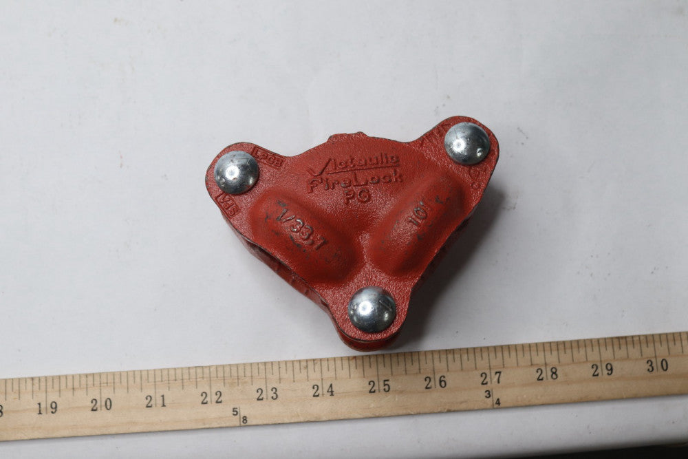 Victaulic 90 Degree Elbow Connection Clamp 101 1/33.7