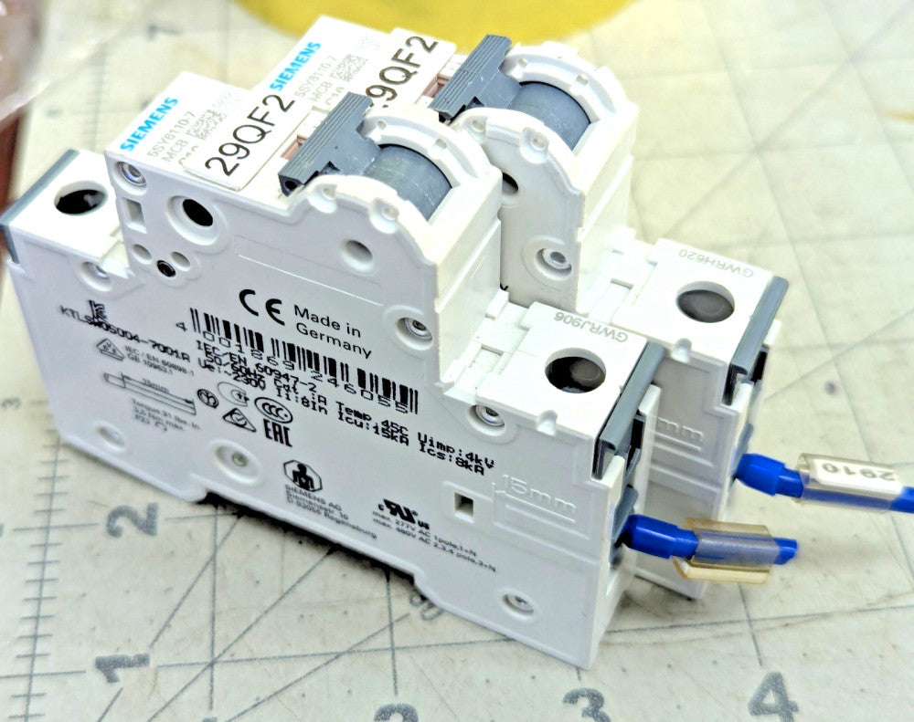 2- Pack SIEMENS  5SY6110-7 10A Circuit Breaker   WORKING PULL [Z3B7]#25