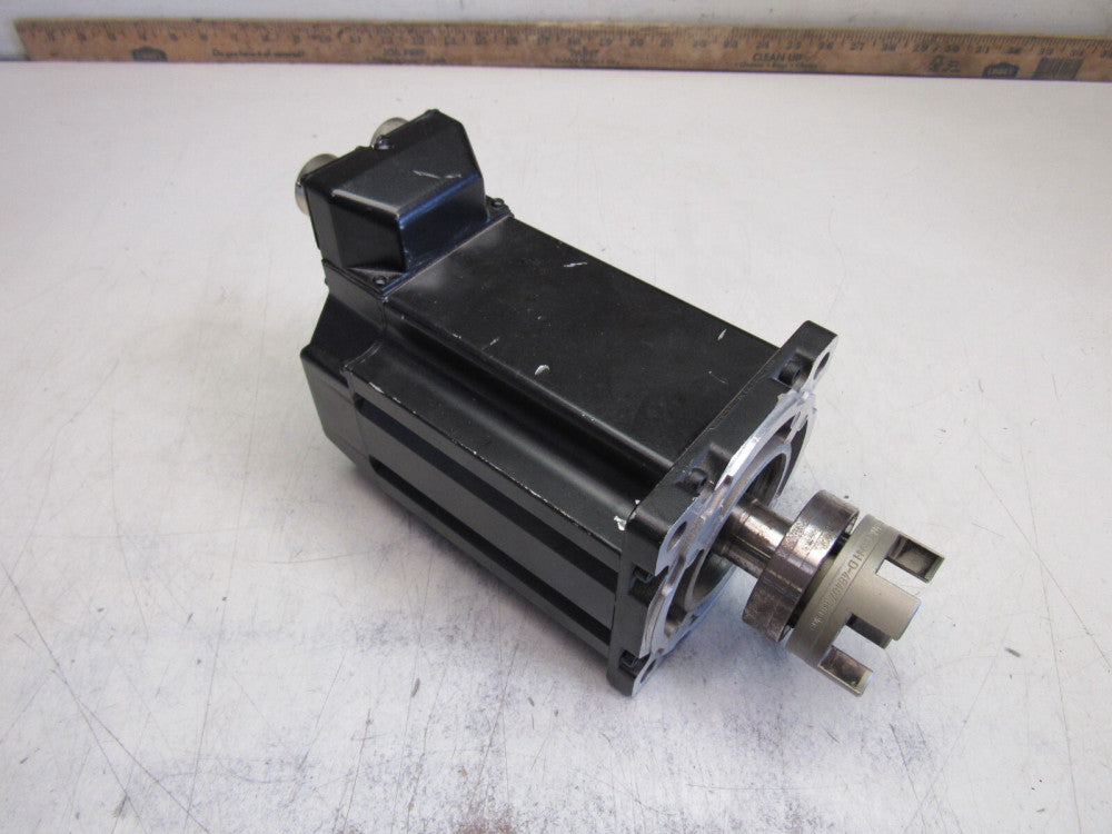 ALLEN BRADLEY MPL-B4530F-MJ22AA SER-A 2.2KW 3000RPM 460VAC SERVO MOTOR NICE USED