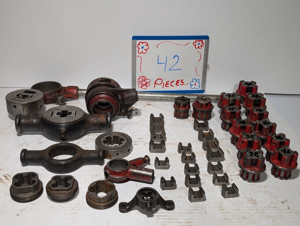 Lot of 42 Ridgid pipe threading tools and heads as pictured: 1/2-20, 9/16-12,+