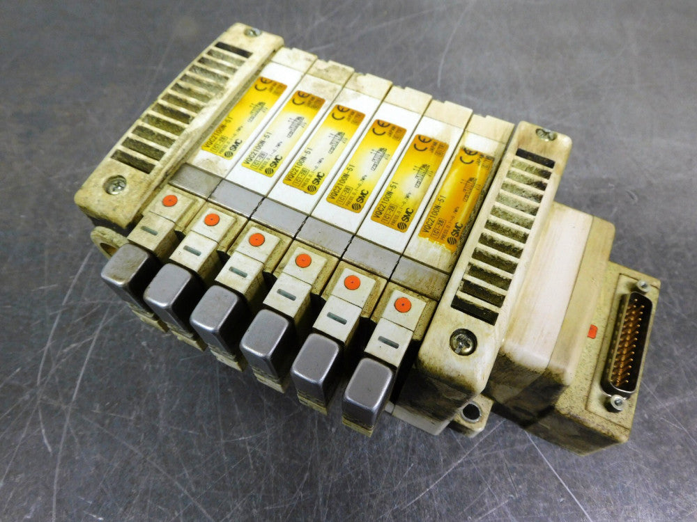 SMC VQC2100N-51 Solenoid-Operated Air Control Valve, Six 6 Bank Pneumatic 24 vdc