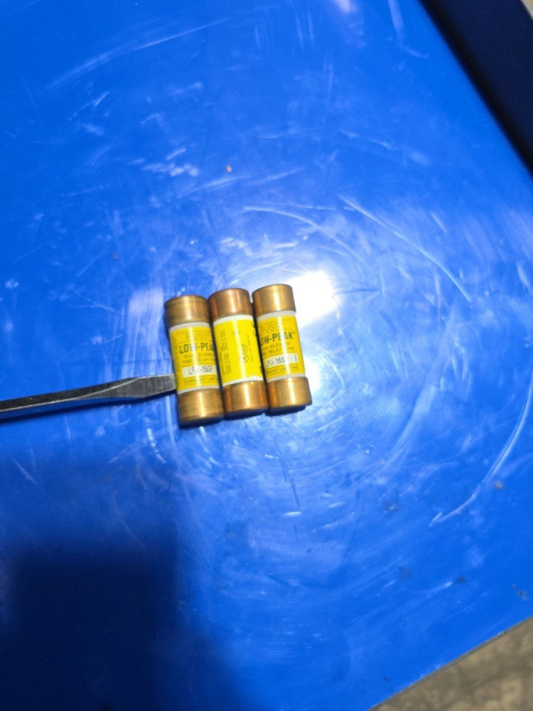 Bussmann LPJ-15SP 600 V AC / 300 V DC 15 A Low-Peak Fuses - Lot of 3