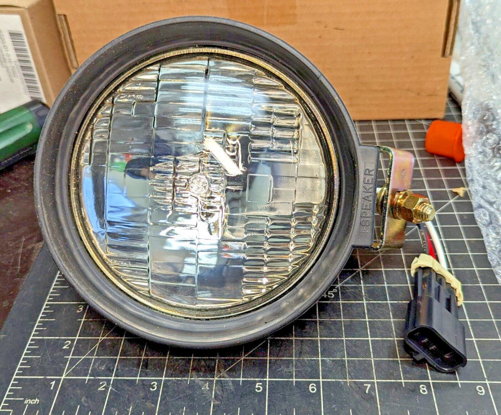 JLG TRAK Headlamp Assembly 24 Volt 8500064 6220-01-503-8226 [A5S4]