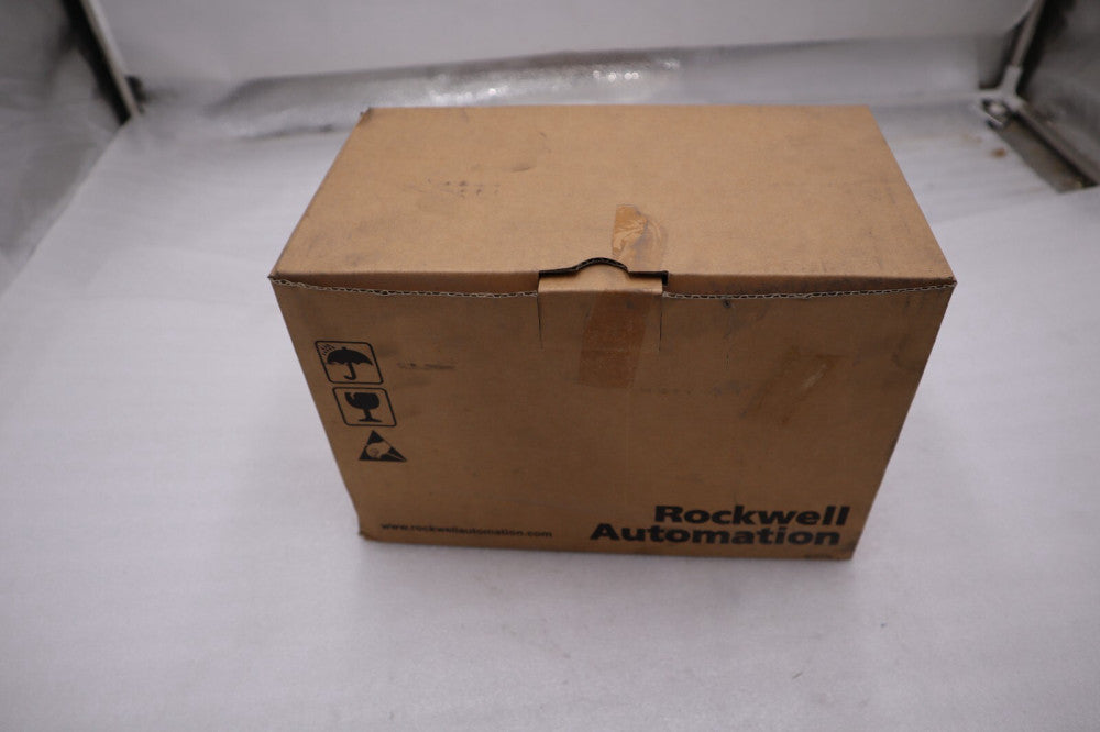 NEW IN BOX ALLEN BRADLEY 22B-D6P0N104 SER. A F/W 6.02 380-480V 7.5A 3 HP #H299
