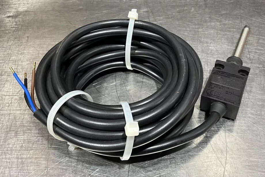 SCHMERSAL steute EM14TF Switch 250V/5A AC-15 NOS SURPLUS