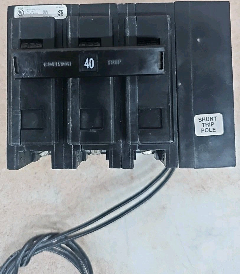 QBHW3040HS EATON NTO 40 Amp Circuit Breaker W/Shunt Trip