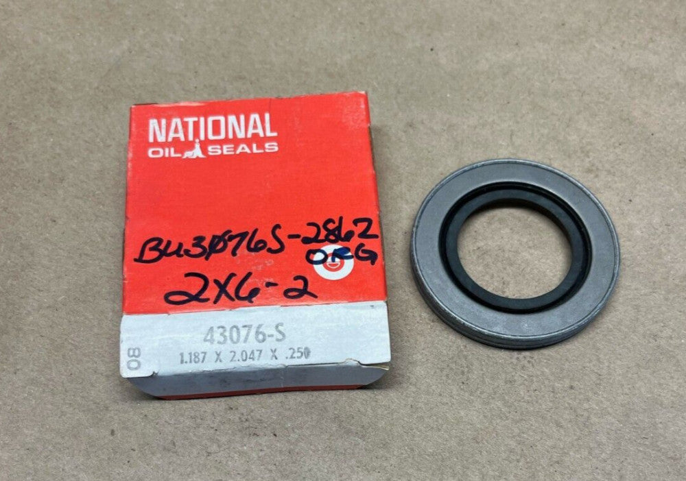 Federal Mogul 43076-S Oil Seal 1.187x2.047x.250