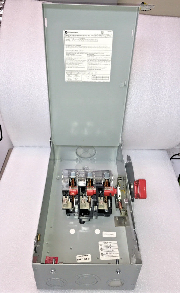 General Electric THN3362R Model 10 Heavy Duty Safety Switch 60A 600V, 60HP Max