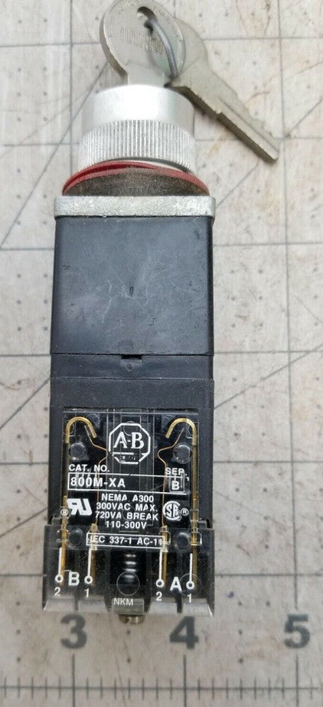 Allen Bradley 800MR-H32B Key Selector Switch Tested Working Pull [C4B3]