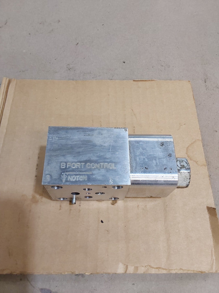 SUN HYDRAULICS Control Valve Section A Port 2500PSI B Port EBD 0A08-A2