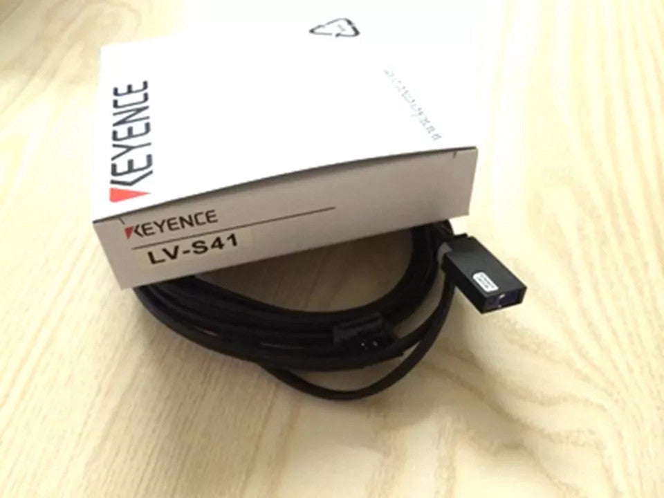 New In Box Keyence LV-S41 Laser Sensor Head