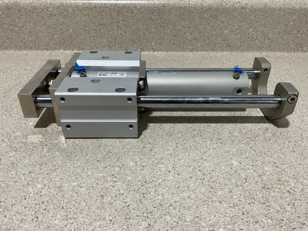 SMC MGCLB32-150-R NEW