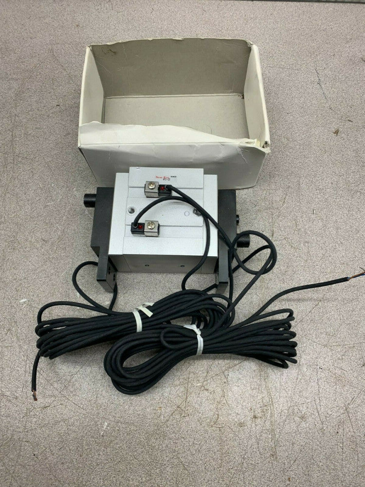 NEW IN BOX NEW-ERA GRIPPER HP01-25 MINI HAND RCA2-LA