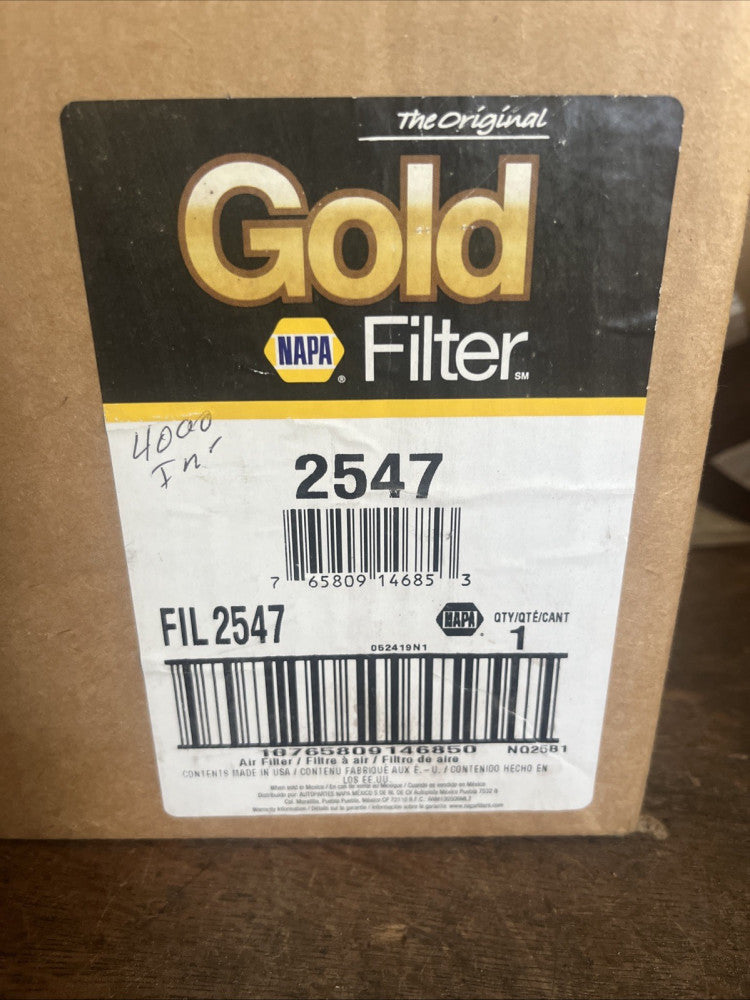 NOS NAPA Gold 2547 Air Filter Same As WIX 42547