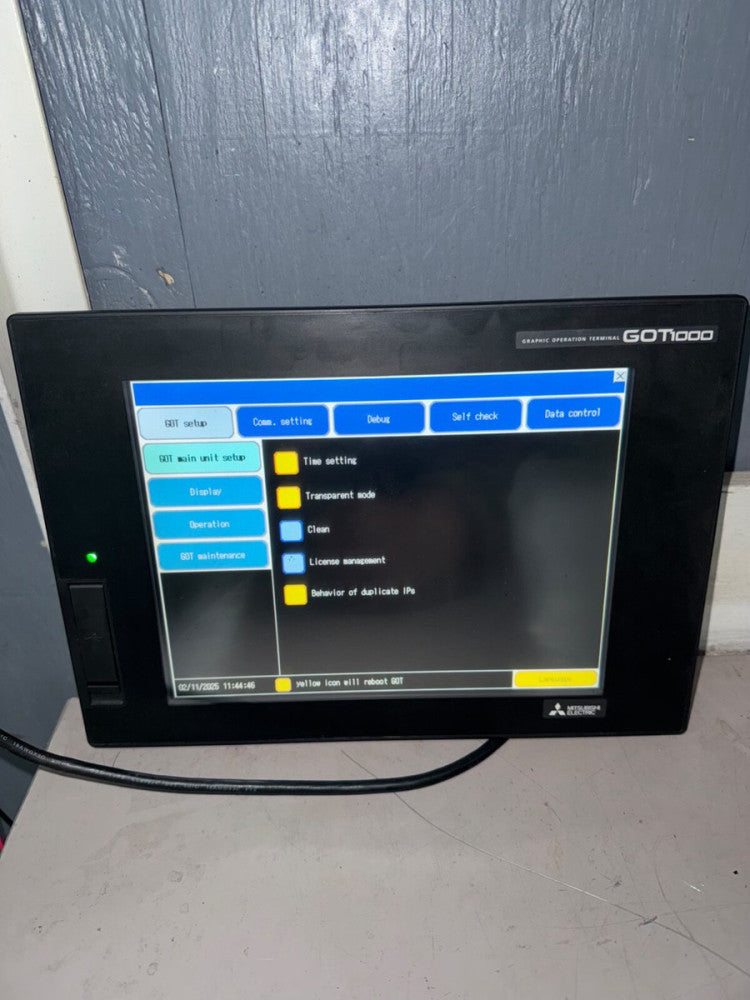 MITSUBISHI ELECTRIC GT1675-VNBD TOUCH PANEL, 24-VDC, USED + TESTED! MAKE OFFER!