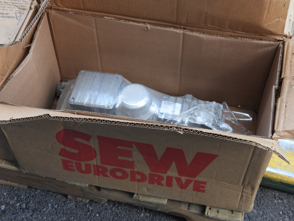 Sew-Eurodrive SA47/T DRN80MK4 Gearmotor 87.7994023210.0003.21.10