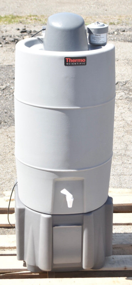 Thermo Scientific Barnstead D14072 Standard TII Storage Reservoir w/ UV Lamp 60L