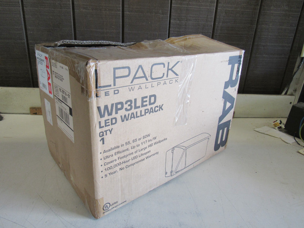 RAB LIGHTING WP3LED82N/PC WALLPACK 82W NEUTRAL LED 120V PC WITH GLASS LENS NIB !