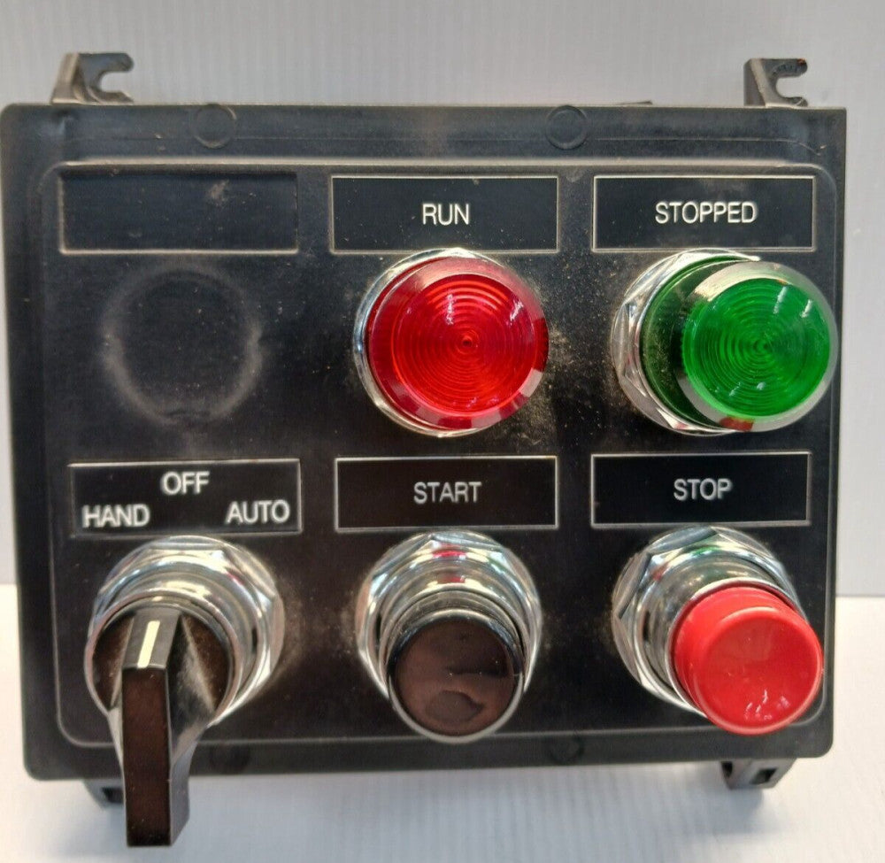 EATON 2100 MCC BUCKET CONTROL STATION HOA START/STOP PUSHBUTTON RUN/STOP LIGHT