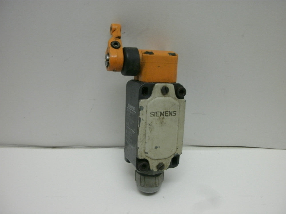 SIEMENS 3SE3 120-1 G-Z LIMIT SWITCH 500V AC-12 10 AMP 1NO+1NC IEC 947-5-1
