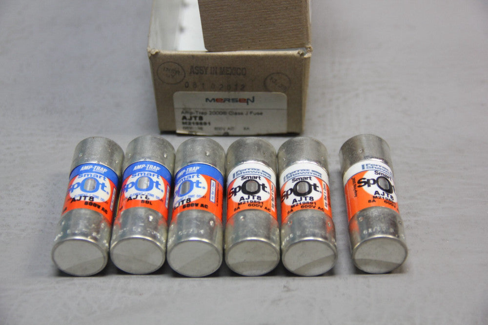6 NEW FERAAZ MERSEN AMP TRAP 2000 SMART SPOT 8A 600V  CLASS J FUSES AJT8