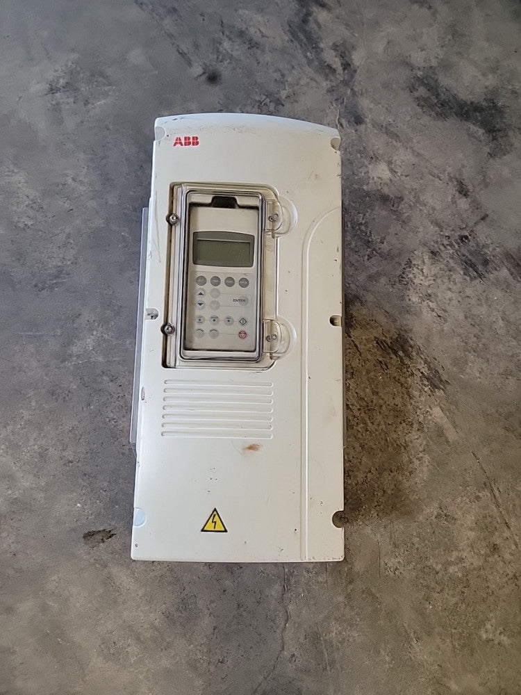 ASEA BROWN BOVERI ACS800-U1-0006-5+B056+P901 / ACS800U100065B056P901 (USED) ABB