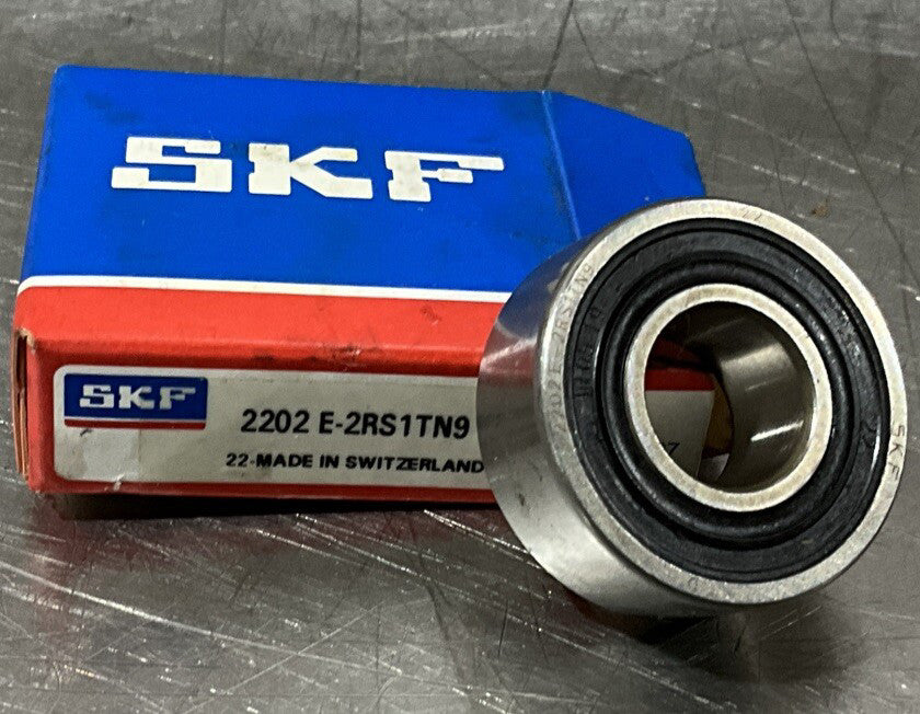 SKF 2202E-2RS1/TN9 / 2202E2RS1TN9 (NEW IN BOX)
