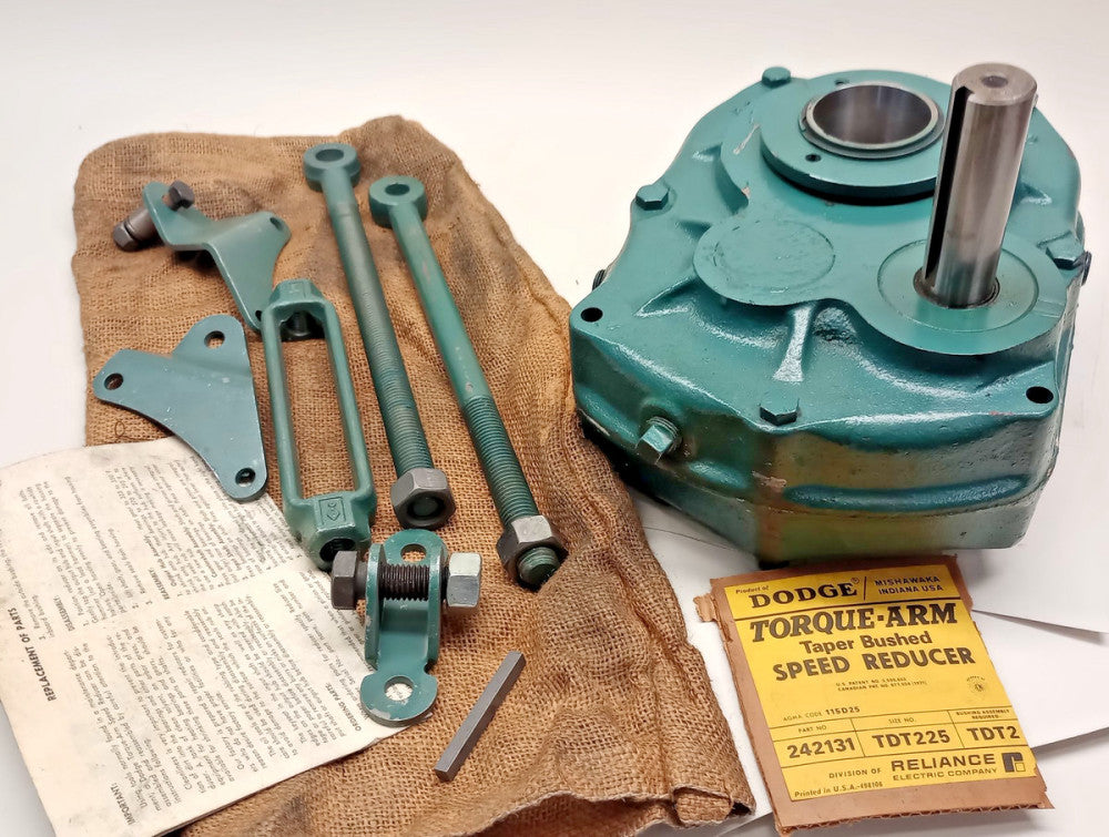 Dodge 242131 Gear Box Speed Reducer TDT225 5.72hp  2118rpm Ratio 24.92:1
