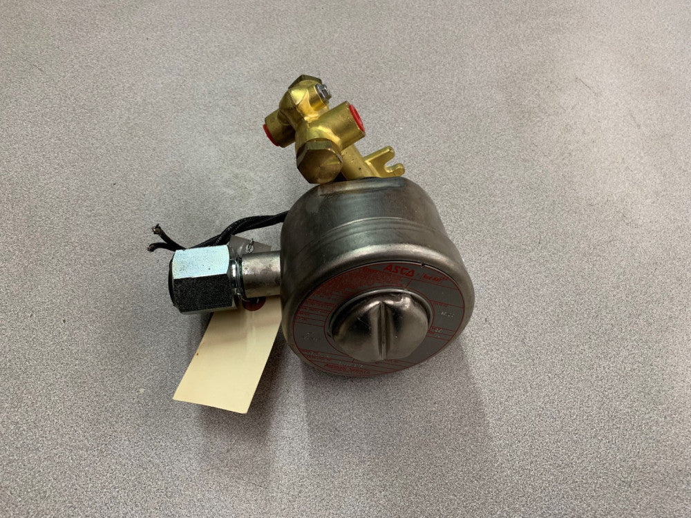 NEW NO BOX ASCO RED HAT SOLENOID VALVE 1/4" PIPE SIZE 125VDC COIL 2063813RF