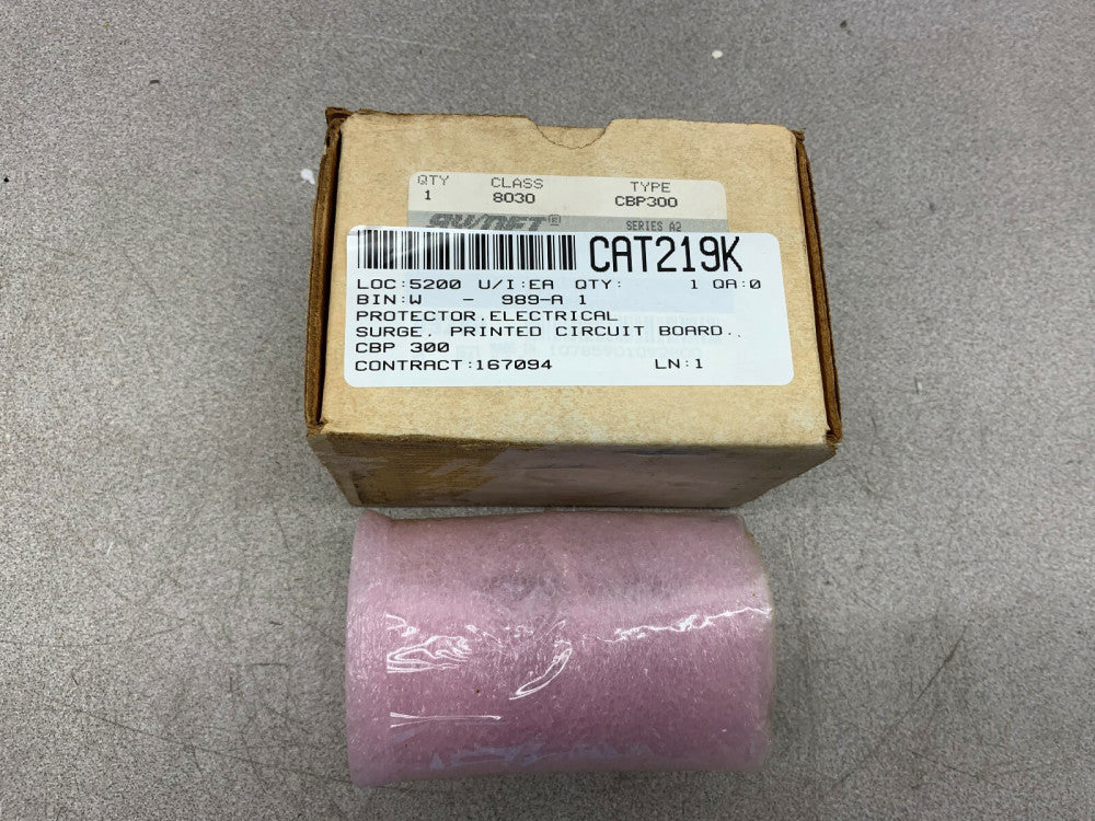 NEW IN BOX SQUARE D NETWORK DATA LINE PROTECTOR 8030-CBP300