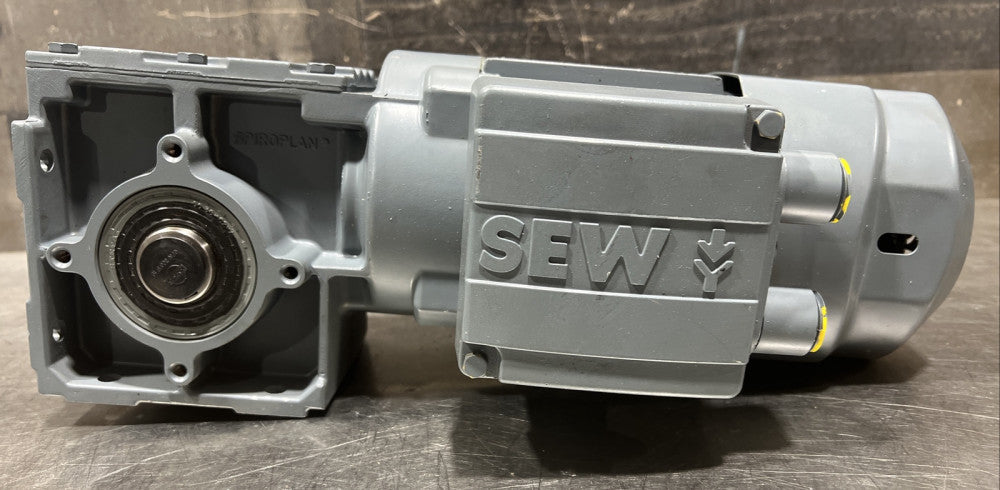 SEW-EURODRIVE Type WA30 DR63L4/BR/TH/IS With Gear Box Nos Surplus