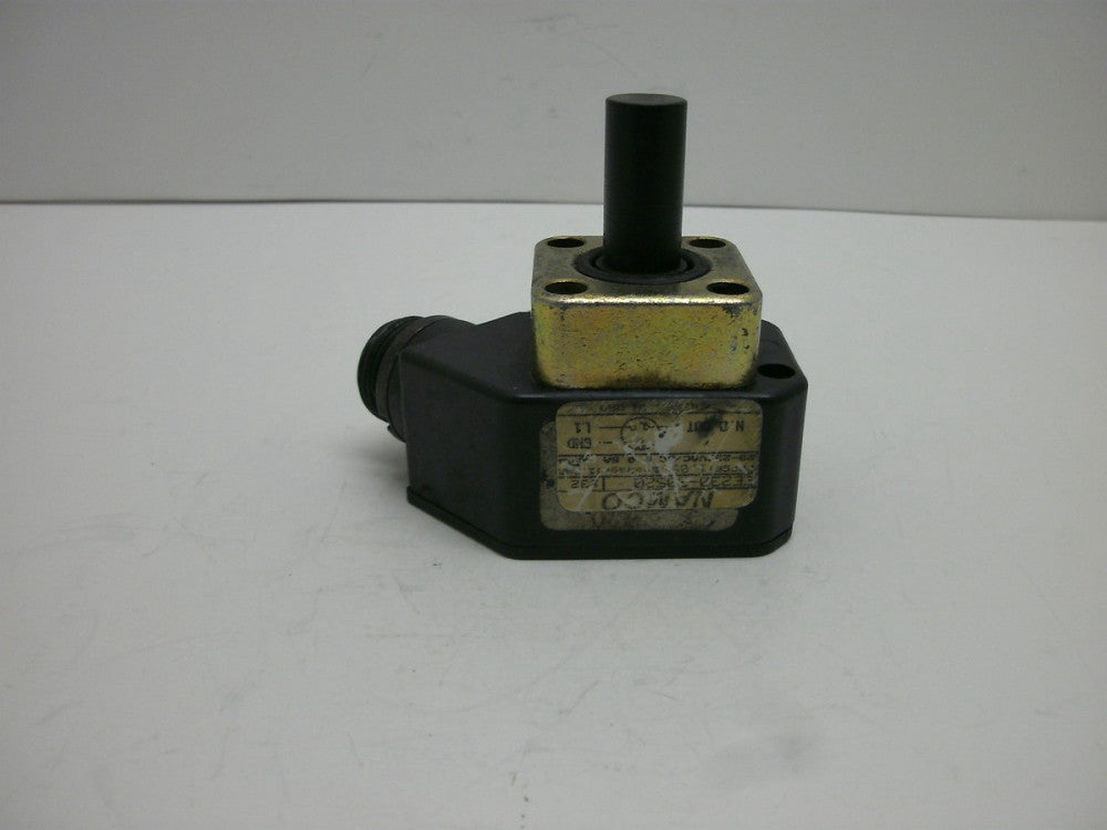 NAMCO EE230-30520 CYLINDICATOR HYDRAULIC OR PNEUMATIC 3000 PSI MAX PROBE 1.050