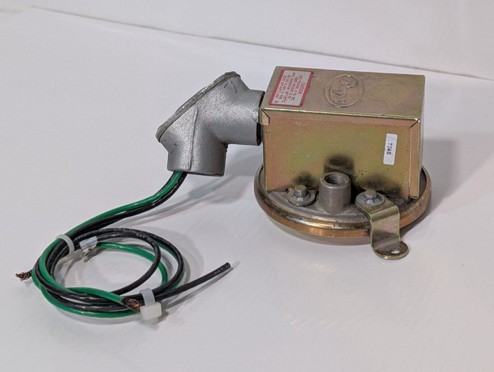 Dwyer 1910-0 Compact Low Differential Pressure Switch 45 In WC Max, 10 PSI Surge