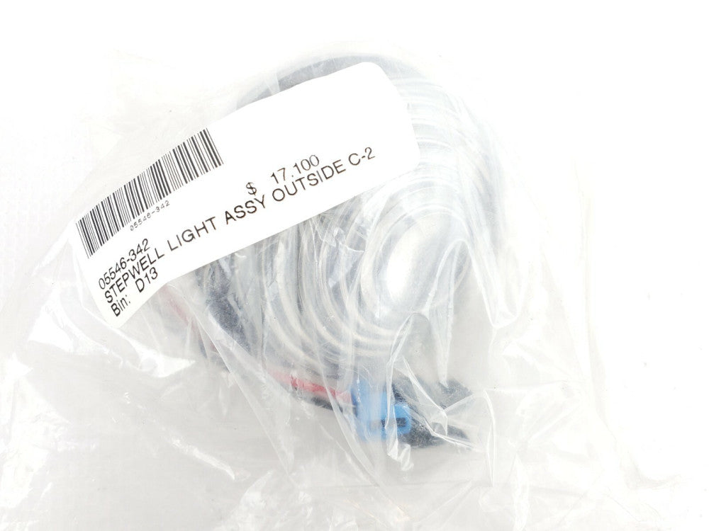 NOS International Freightliner Stepwell Light Assy Outside C-2 Clear Round