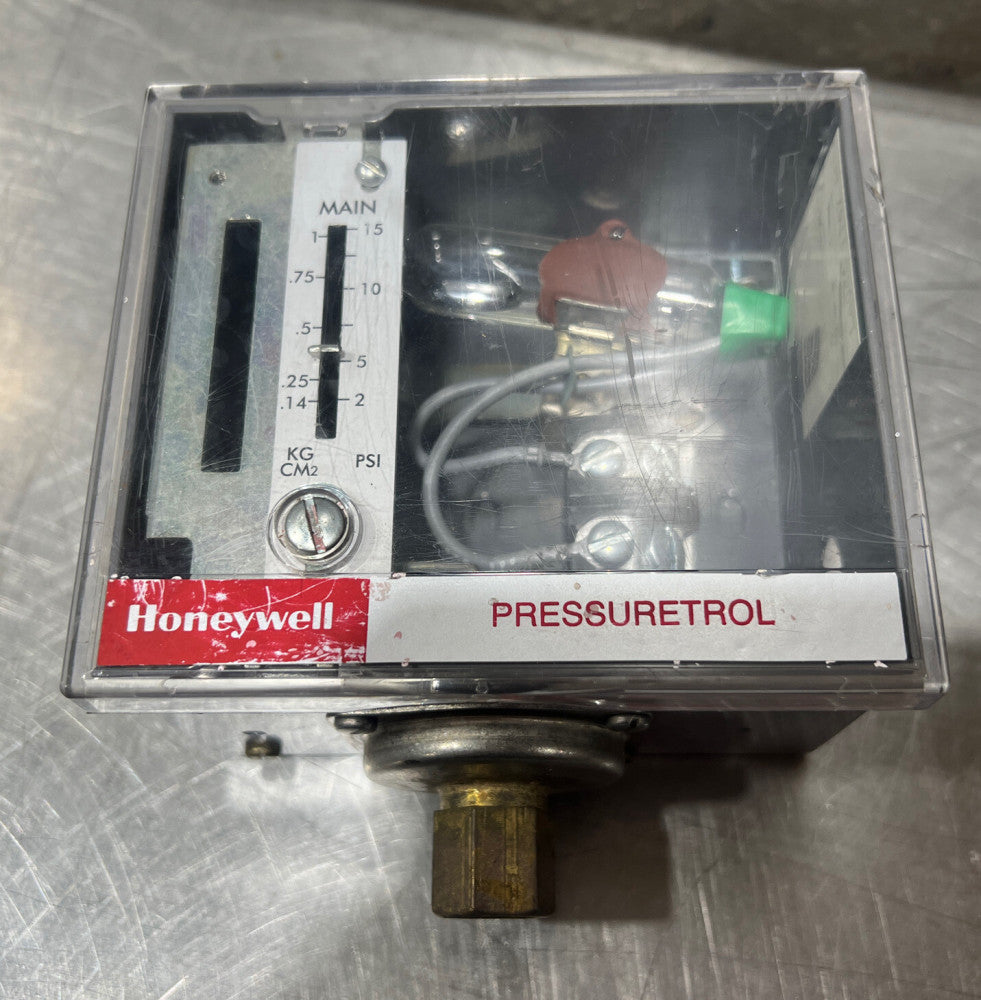 HONEYWELL PRESSURETROL L404C 1147 Nos Surplus. Item ID 1
