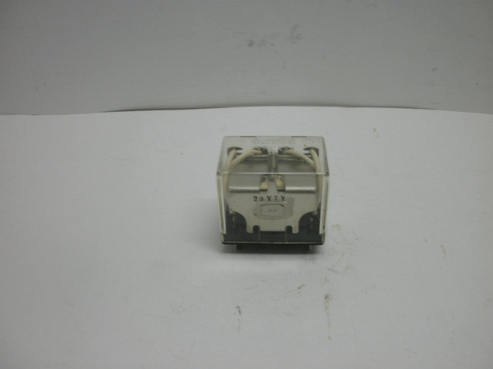 OMRON TYPE LY4 GENRAL PURPOSE PLUG IN RELAY 14 BLADE 10A