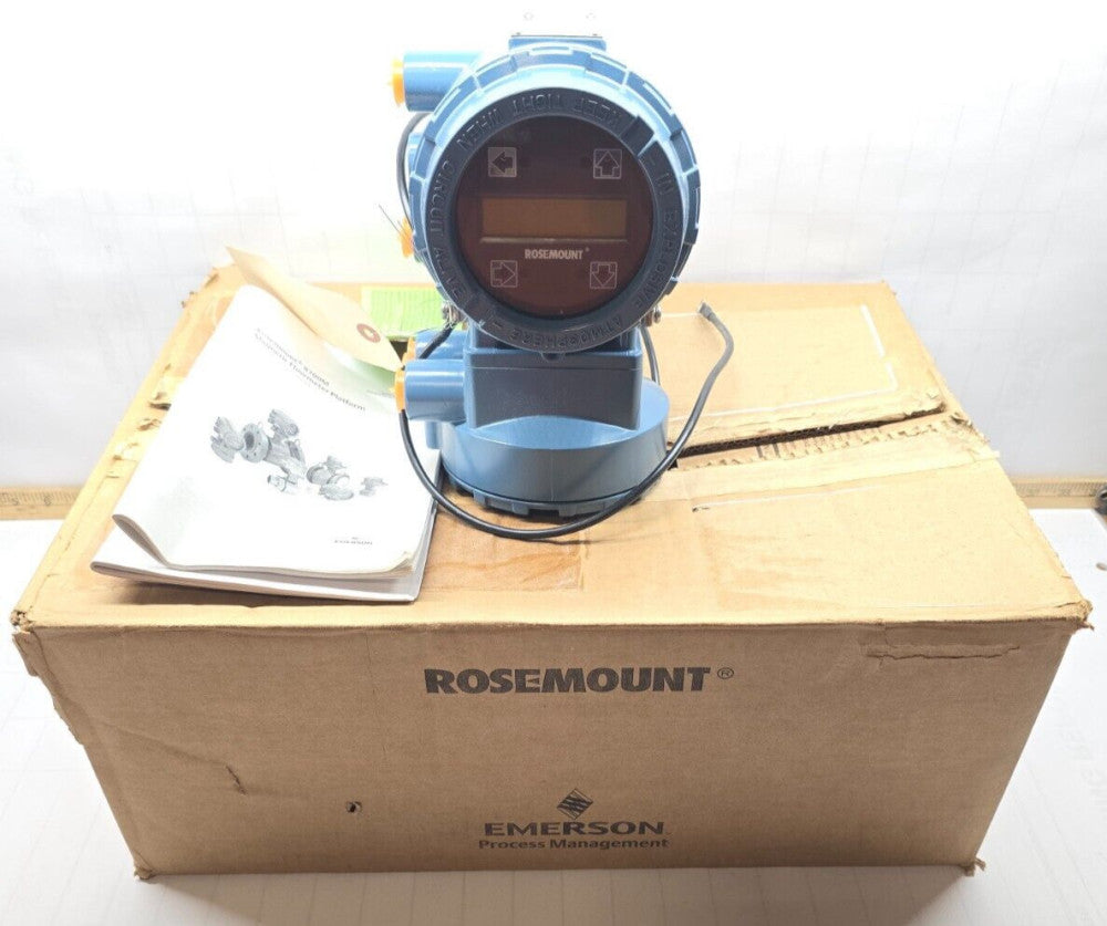 NEW ROSEMOUNT 8732EMR FIELD MOUNTED MAGNETIC FLOWMETER 12-42 VDC 1.2A 4-20 mA