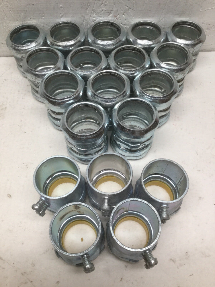 Cooper Crouse Hinds 1 1/4” 1453 Box Connector & 663 Conduit Coupling (19PCS)