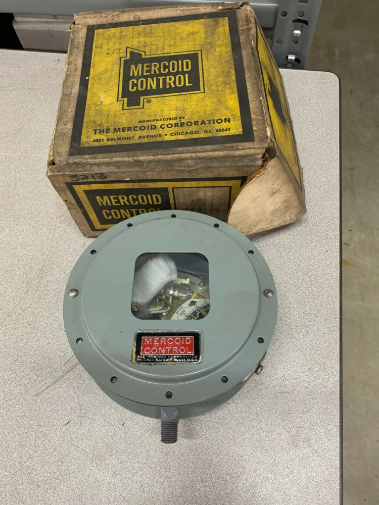 NEW MERCOID PRESSURE SWITCH DAW 33-2 RG 8