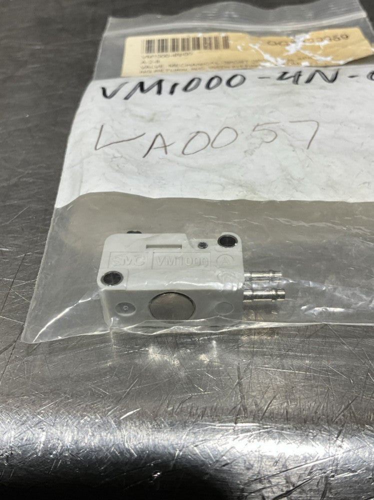 SMC VM1000-4N-00 VALVE VA0057 3port