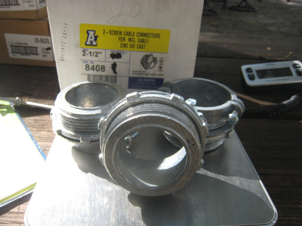 3  Arlington Industries 8408 Connector Material: Zinc Die Cast Size: 2-1/2 Inch