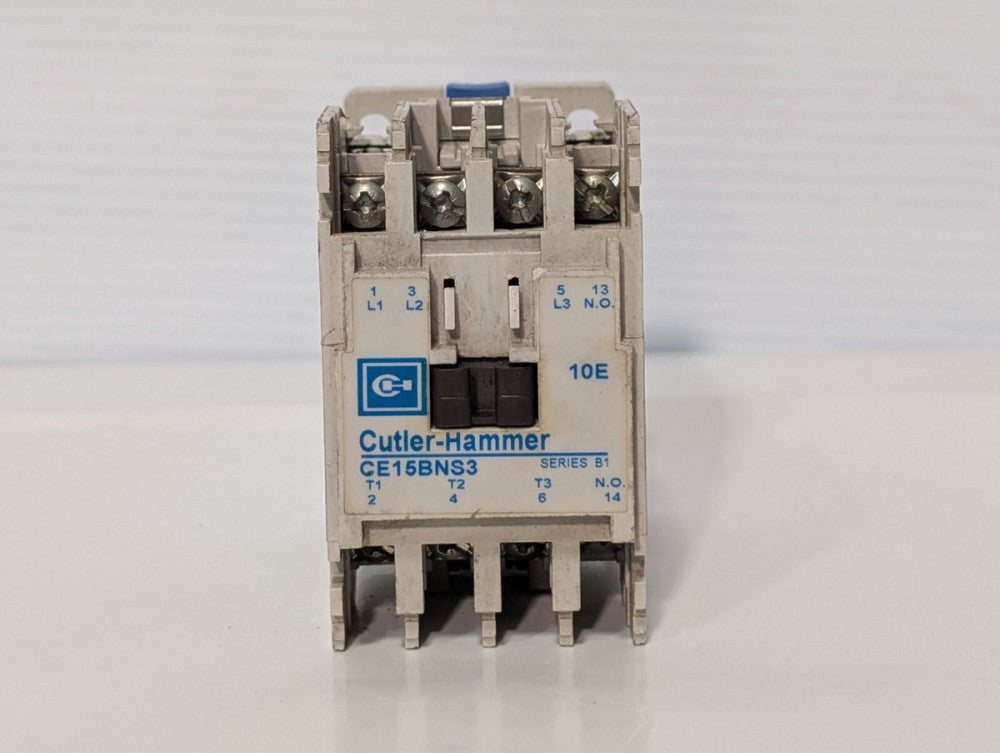 Cutler Hammer CE15BNS3 Eaton 3 Pole Contactor 110V 50Hz 120V 60Hz 3Ph Ser B1