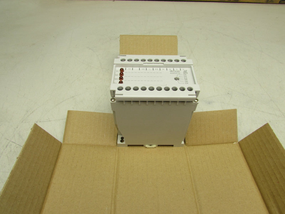E.DOLD & SOHNE AN5970 FAULT ANNUNCIATOR NEW IN THE BOX MAKE OFFER !!